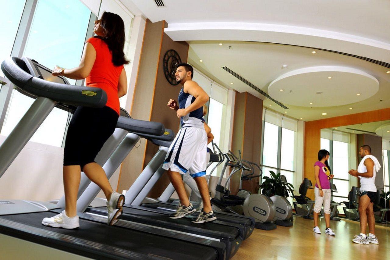 Fraser Suites Seef Bahrain Манама Екстериор снимка A treadmill in a gym