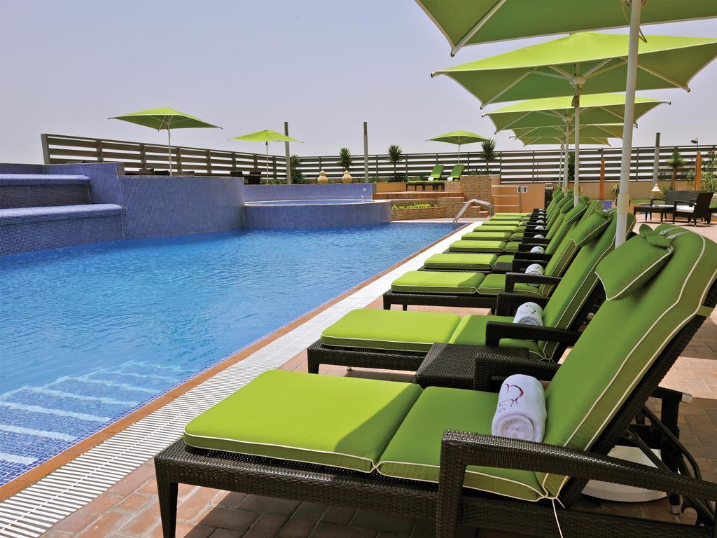 Fraser Suites Seef Bahrain Манама Екстериор снимка Rooftop pool